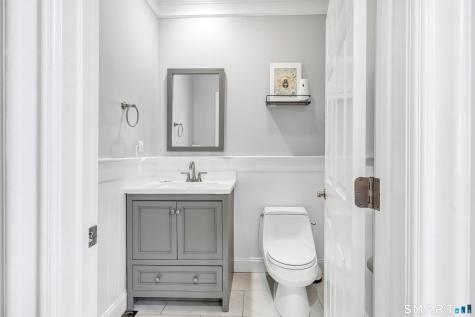 305 South Gate Lane Fairfield CT 06890
