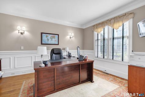 305 South Gate Lane Fairfield CT 06890