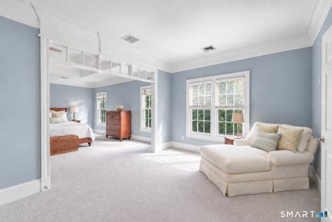 305 South Gate Lane Fairfield CT 06890