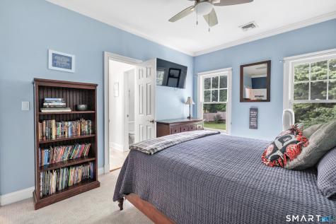 305 South Gate Lane Fairfield CT 06890