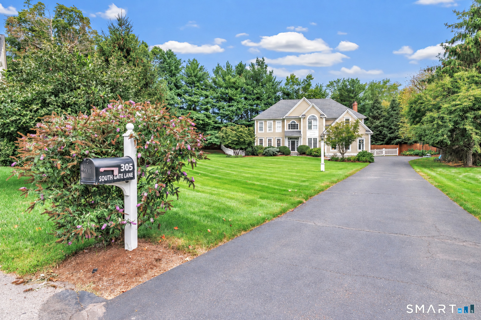 305 South Gate Lane Fairfield CT 06890