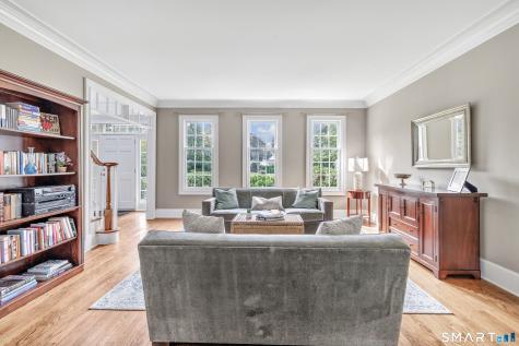 305 South Gate Lane Fairfield CT 06890