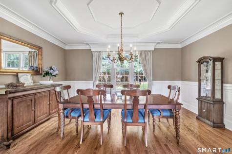 305 South Gate Lane Fairfield CT 06890