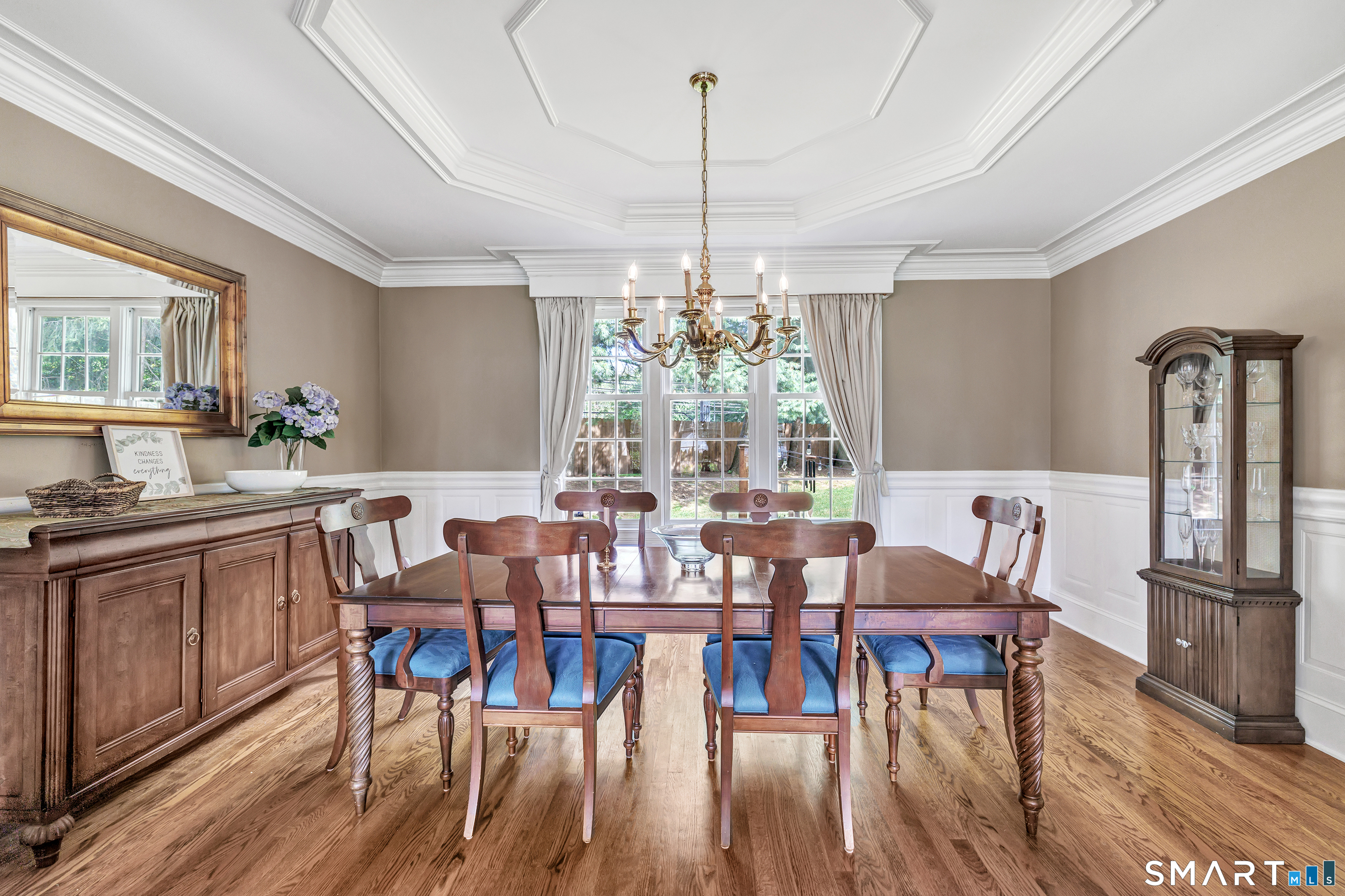 305 South Gate Lane Fairfield CT 06890