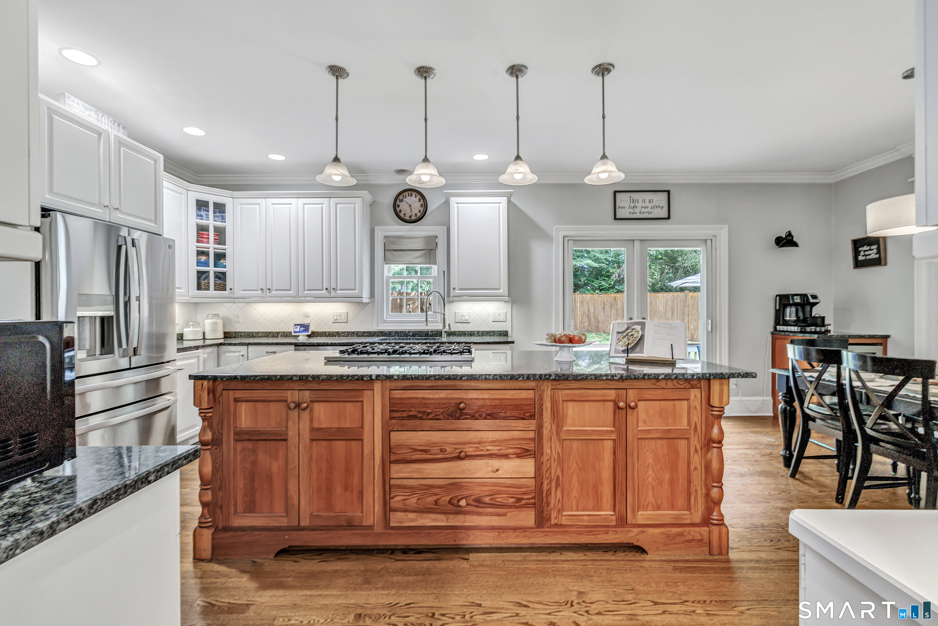 305 South Gate Lane Fairfield CT 06890