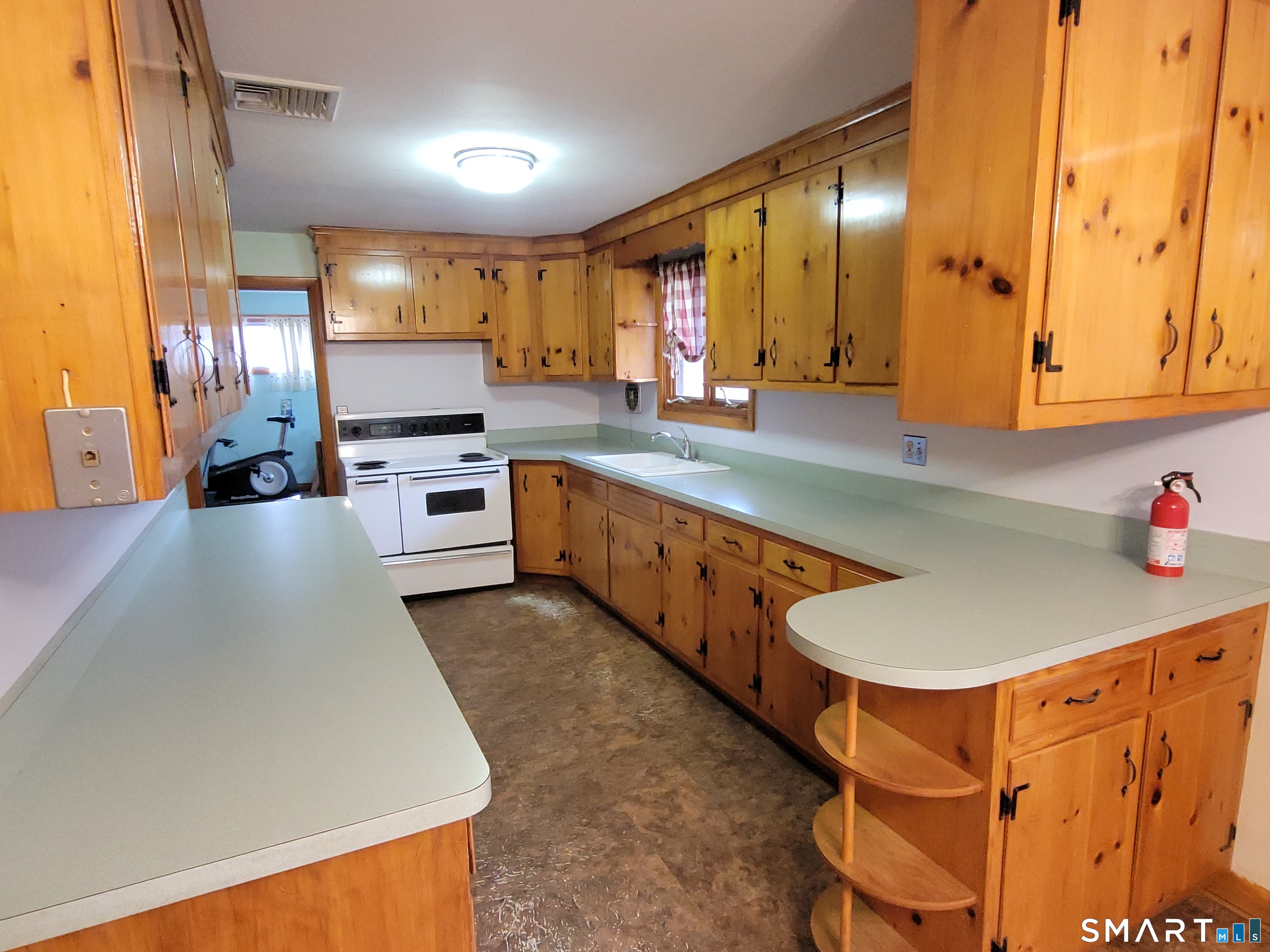 30 Broad Brook Road East Windsor CT 06016