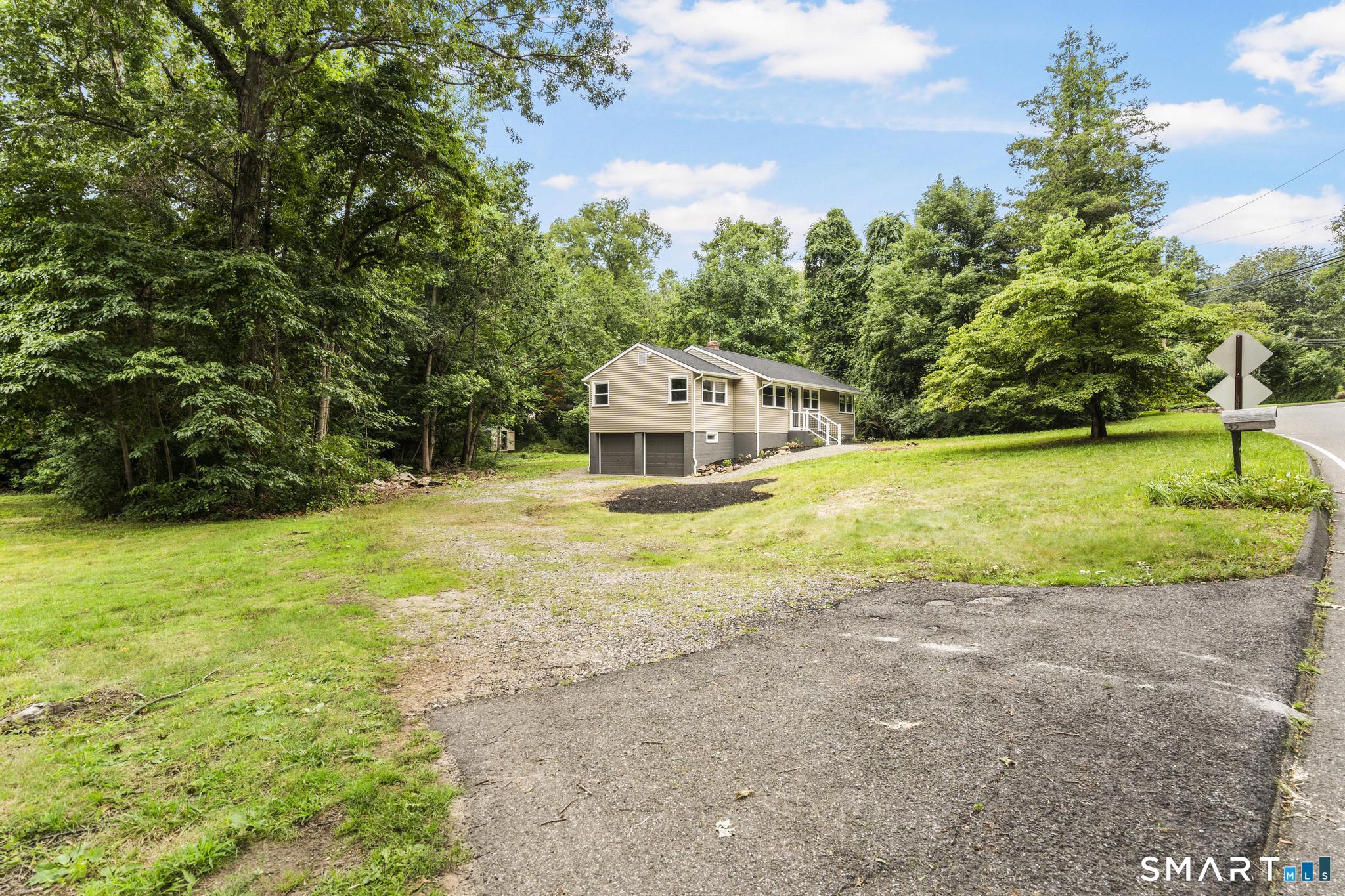 35 Columbine Drive Trumbull CT 06611
