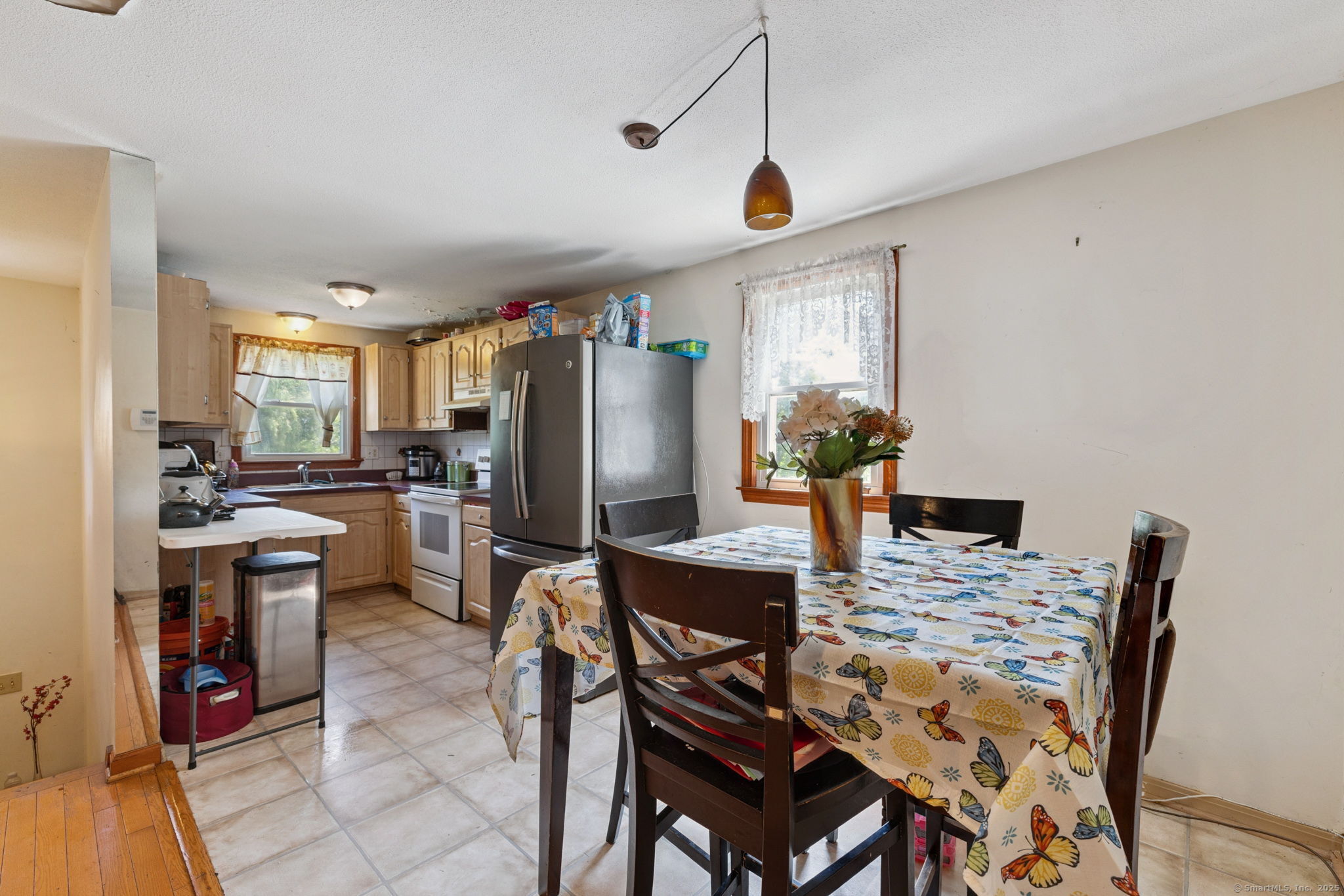 2 Sandra Drive Bloomfield CT 06002