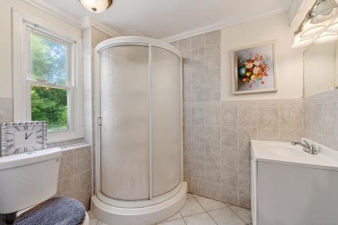 2 Sandra Drive Bloomfield CT 06002