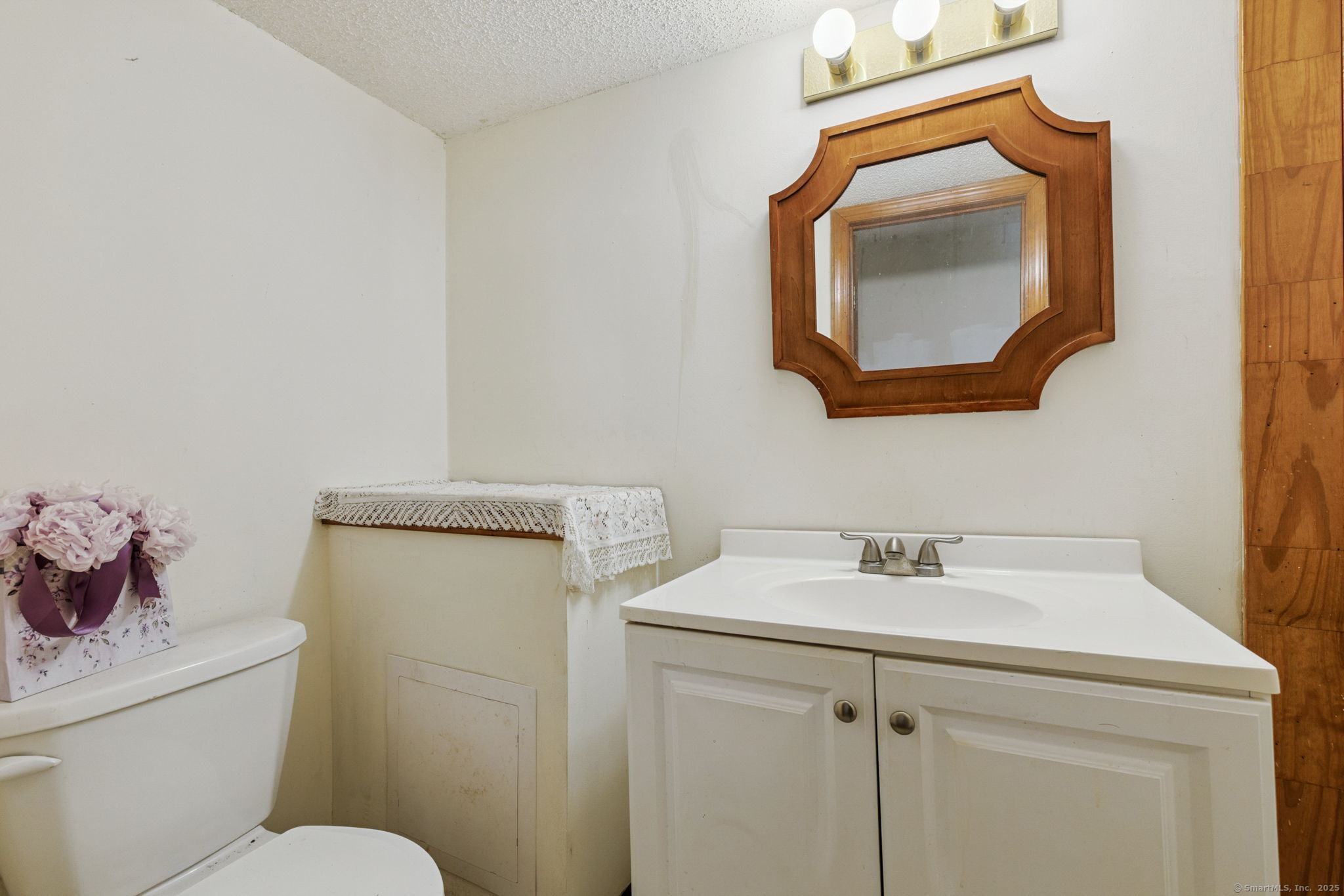 2 Sandra Drive Bloomfield CT 06002