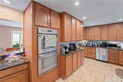 23 Sunset Hill Road Brookfield CT 06804