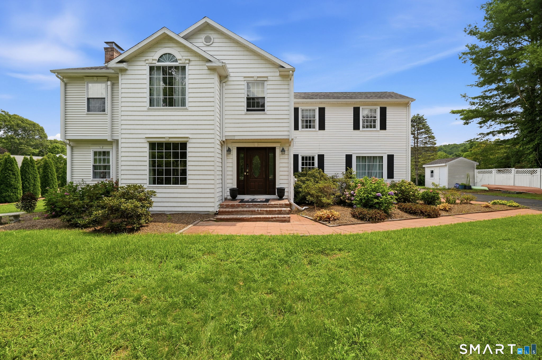 4 Lovers Lane East Lyme CT 06333