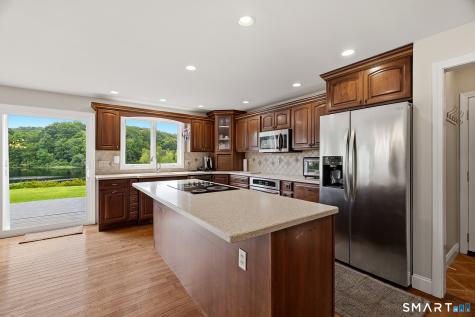 4 Lovers Lane East Lyme CT 06333