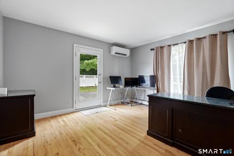 4 Lovers Lane East Lyme CT 06333