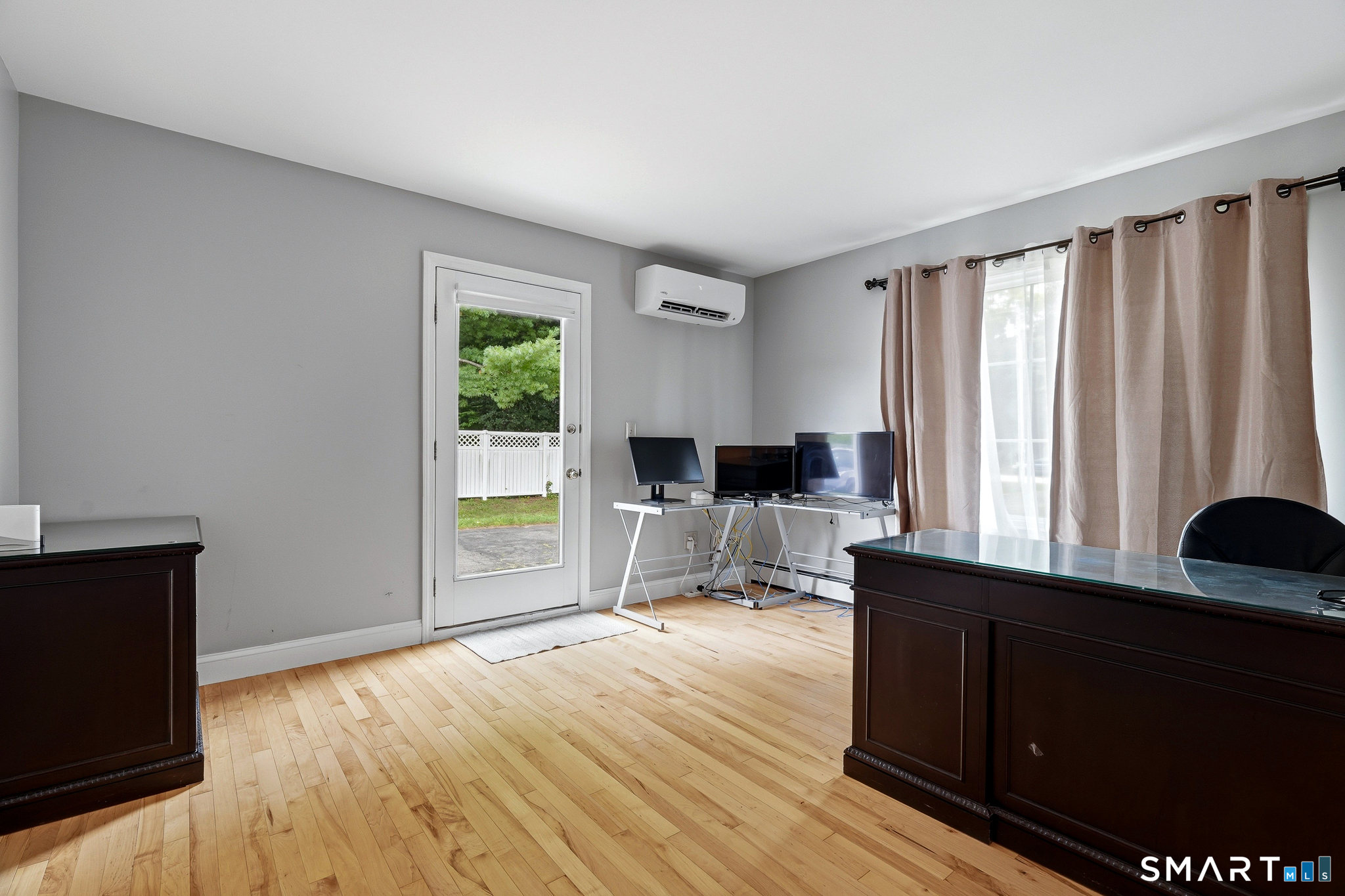 4 Lovers Lane East Lyme CT 06333