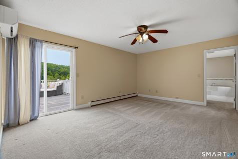 4 Lovers Lane East Lyme CT 06333