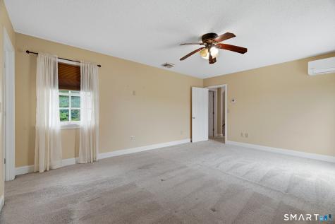 4 Lovers Lane East Lyme CT 06333