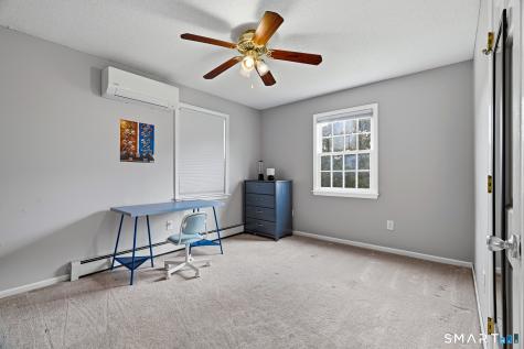 4 Lovers Lane East Lyme CT 06333
