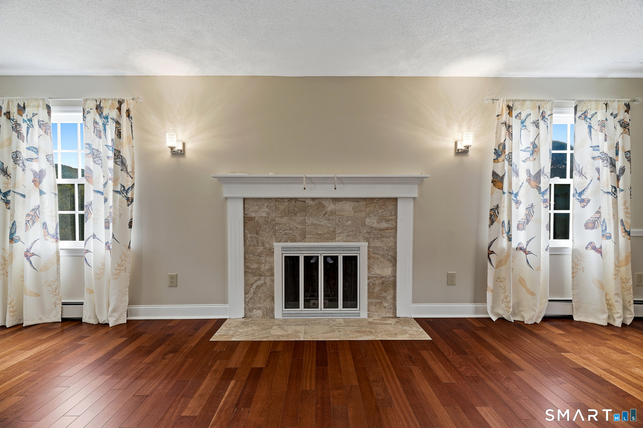 4 Lovers Lane East Lyme CT 06333
