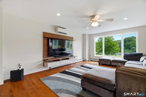 4 Lovers Lane East Lyme CT 06333