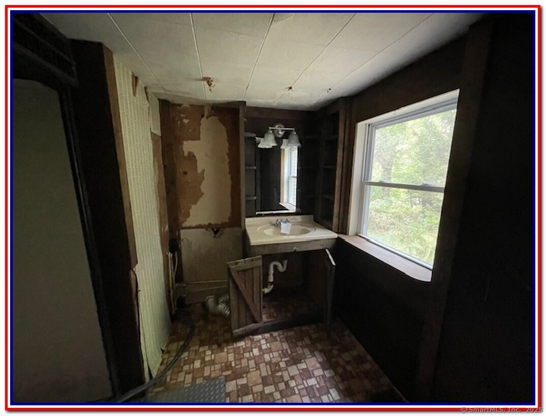 221 Lake Williams Drive Lebanon CT 06249