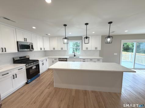 17 Dracut Avenue Waterbury CT 06704