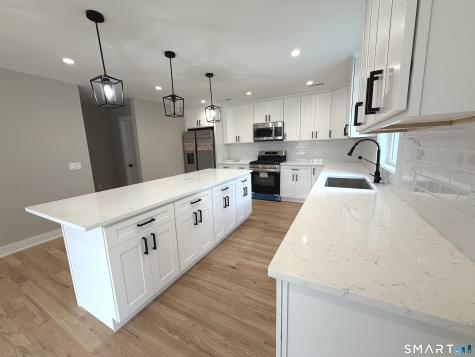 17 Dracut Avenue Waterbury CT 06704