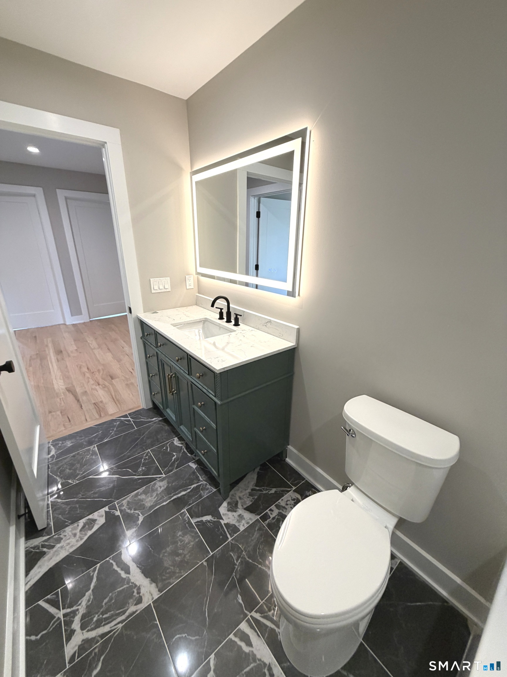 17 Dracut Avenue Waterbury CT 06704