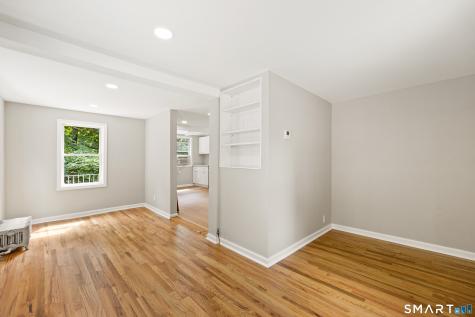 327 Steinmann Avenue Middlebury CT 06762
