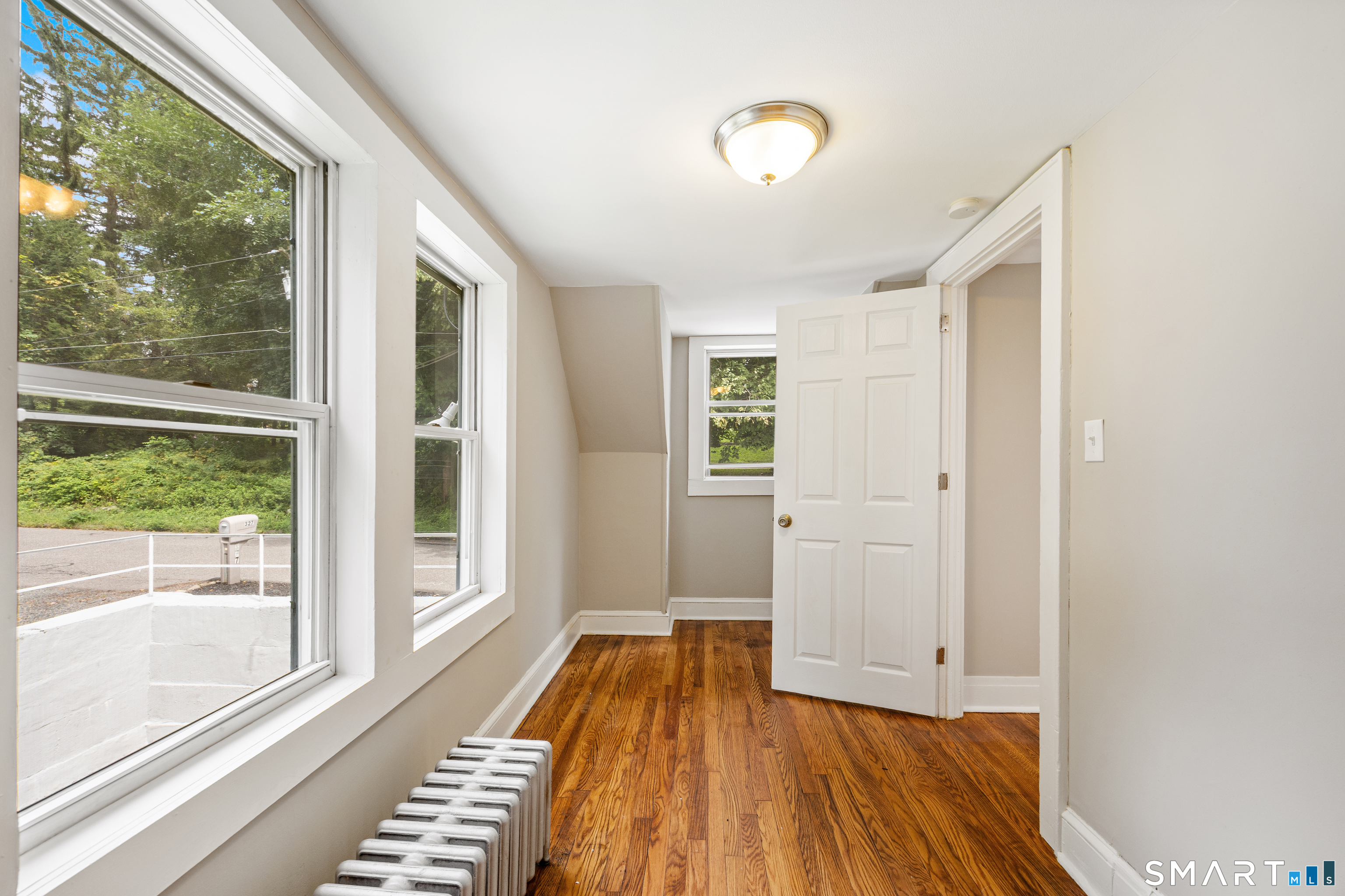 327 Steinmann Avenue Middlebury CT 06762