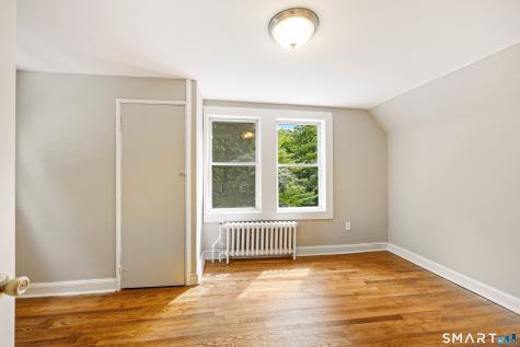 327 Steinmann Avenue Middlebury CT 06762