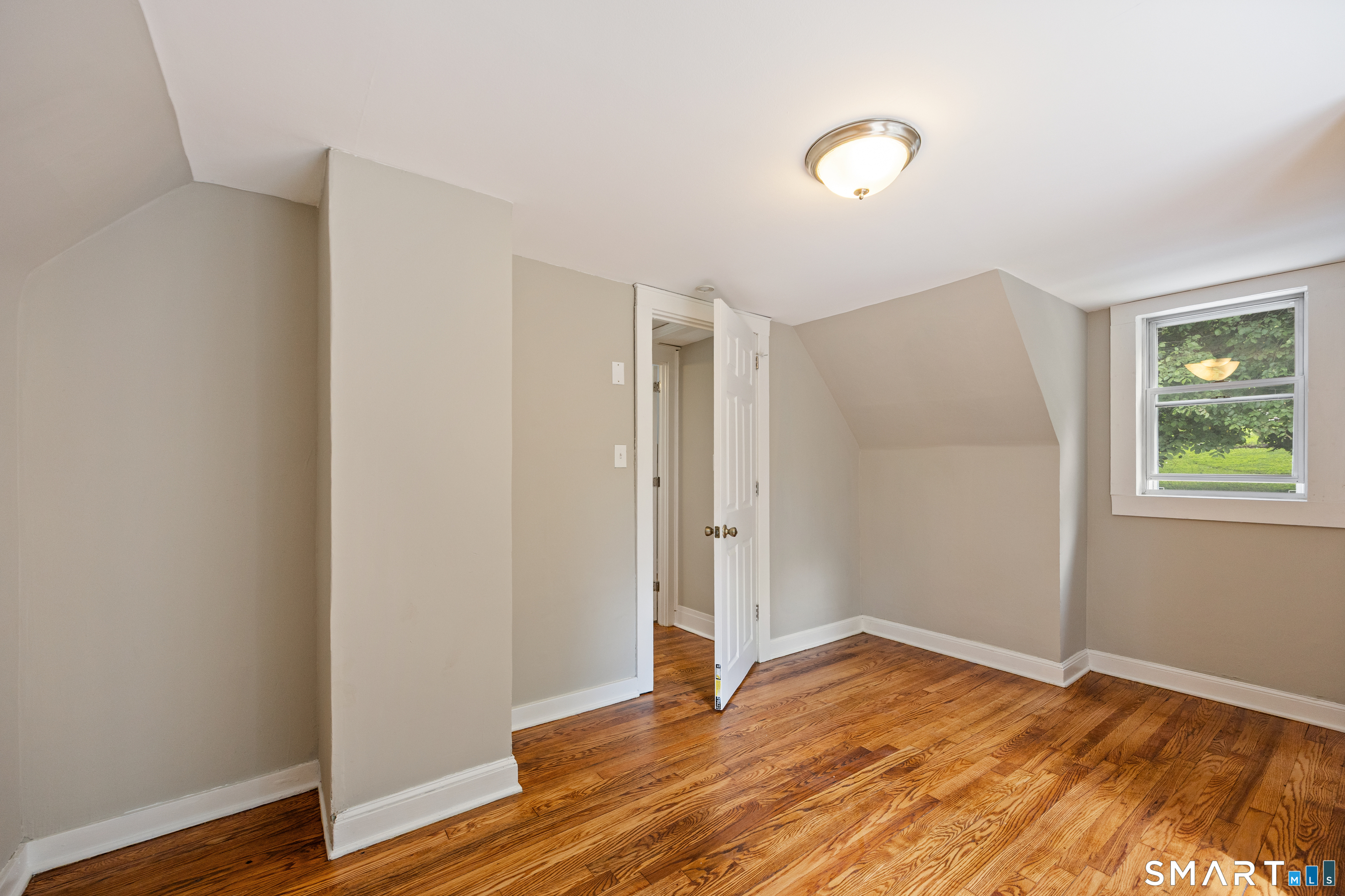 327 Steinmann Avenue Middlebury CT 06762