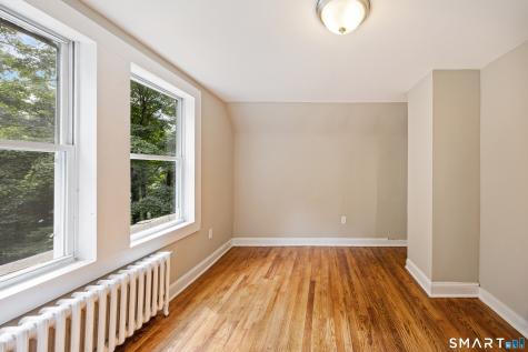 327 Steinmann Avenue Middlebury CT 06762