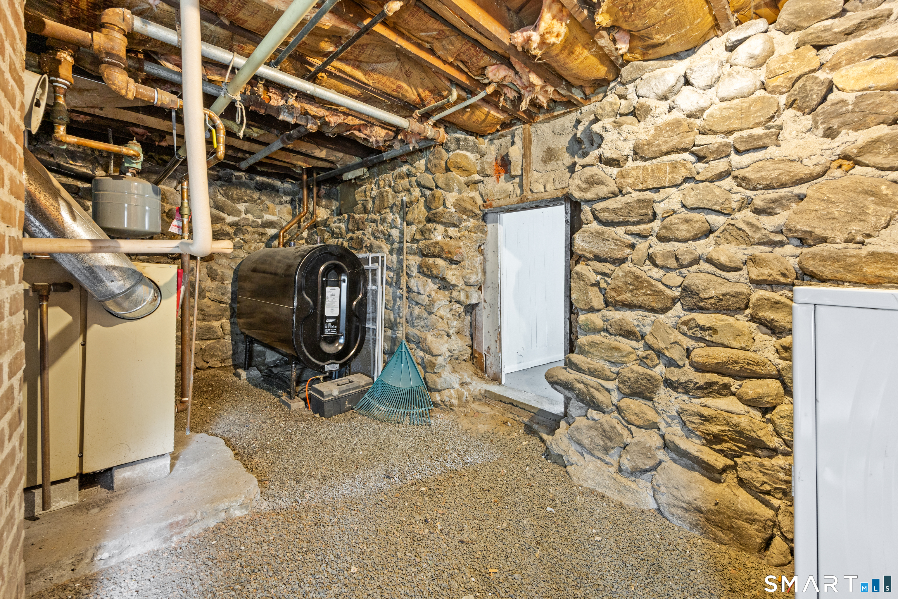 327 Steinmann Avenue Middlebury CT 06762
