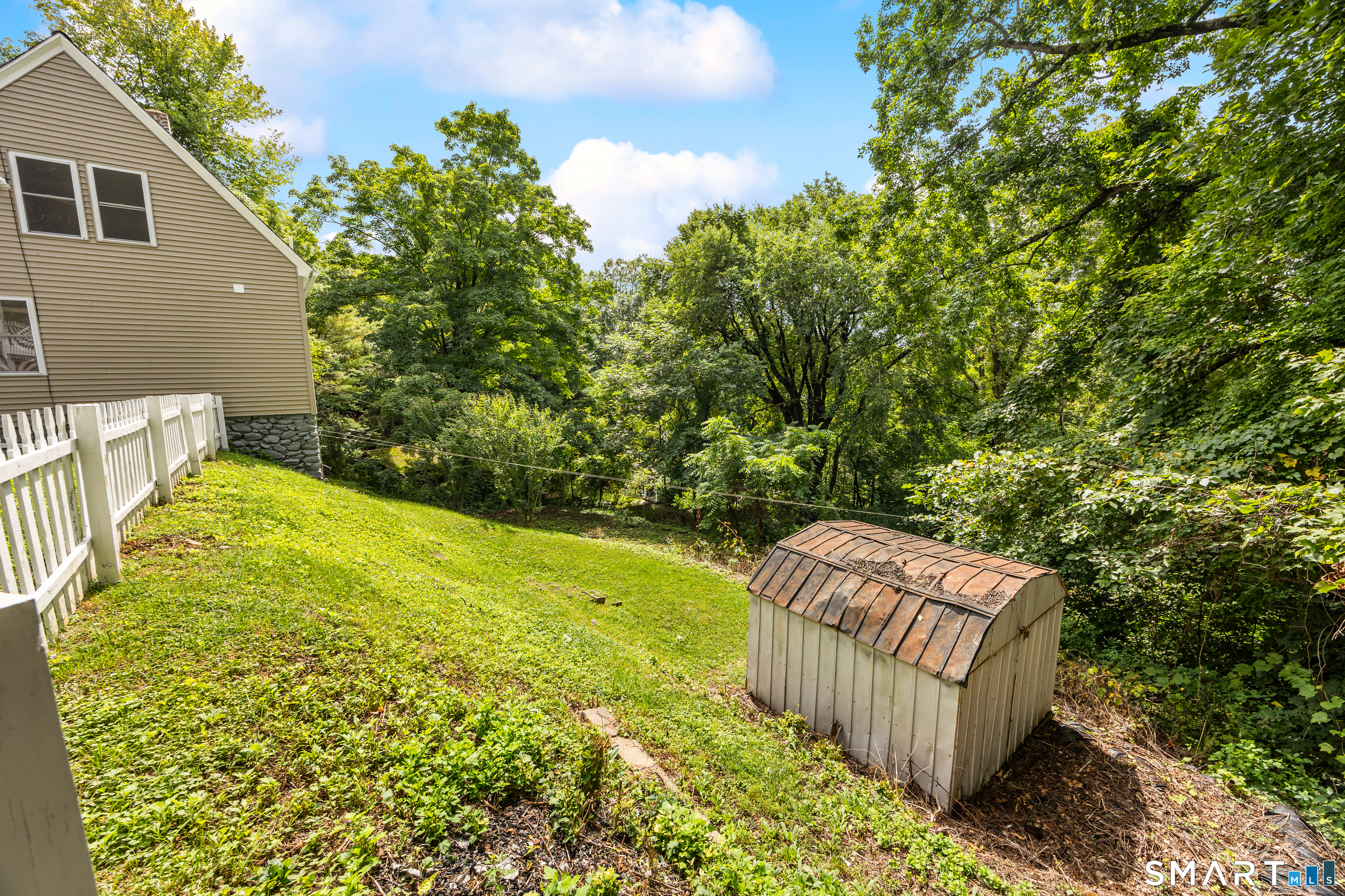 327 Steinmann Avenue Middlebury CT 06762