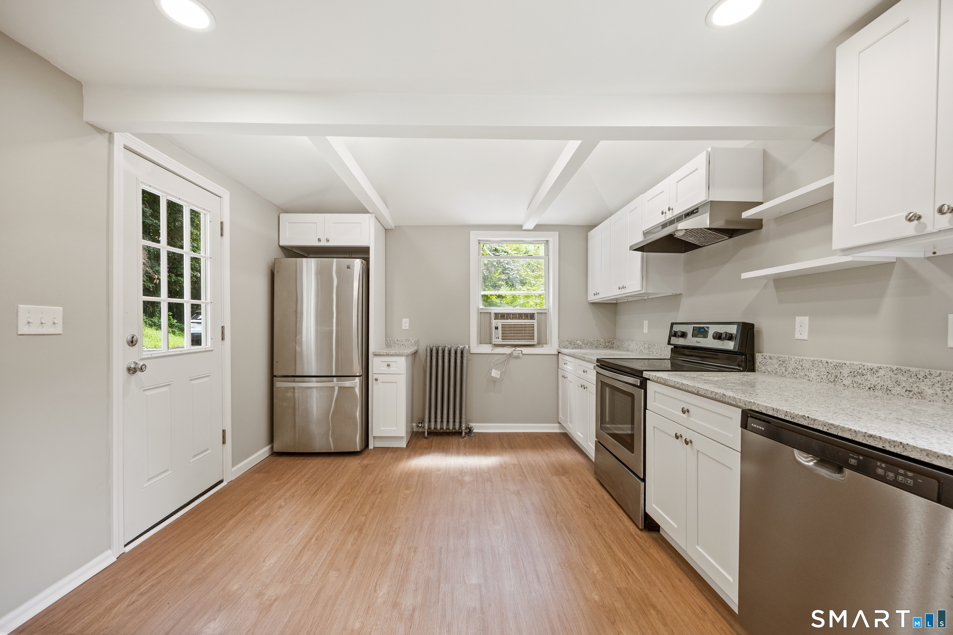 327 Steinmann Avenue Middlebury CT 06762