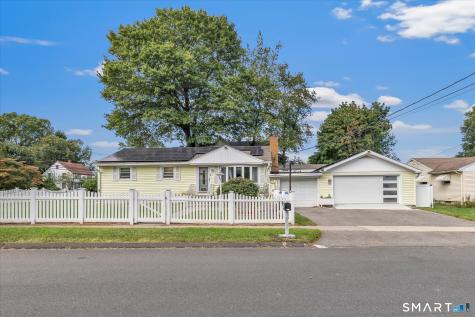 10 Nichols Terrace Stratford CT 06614