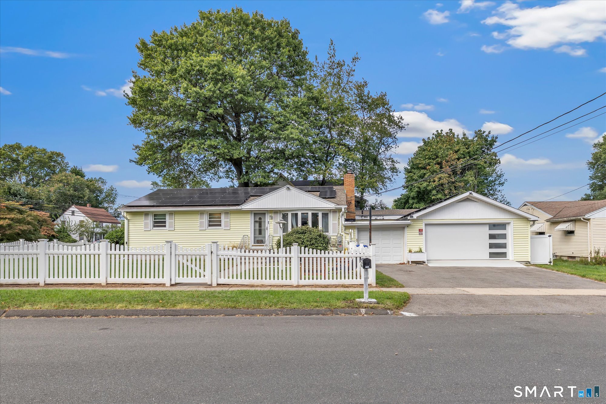 10 Nichols Terrace Stratford CT 06614