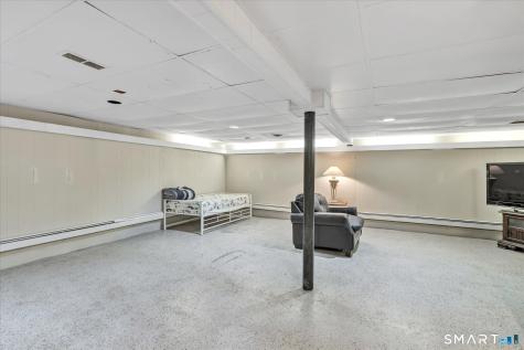 10 Nichols Terrace Stratford CT 06614