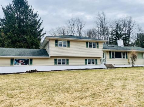 2 Advocate Place Danbury CT 06810