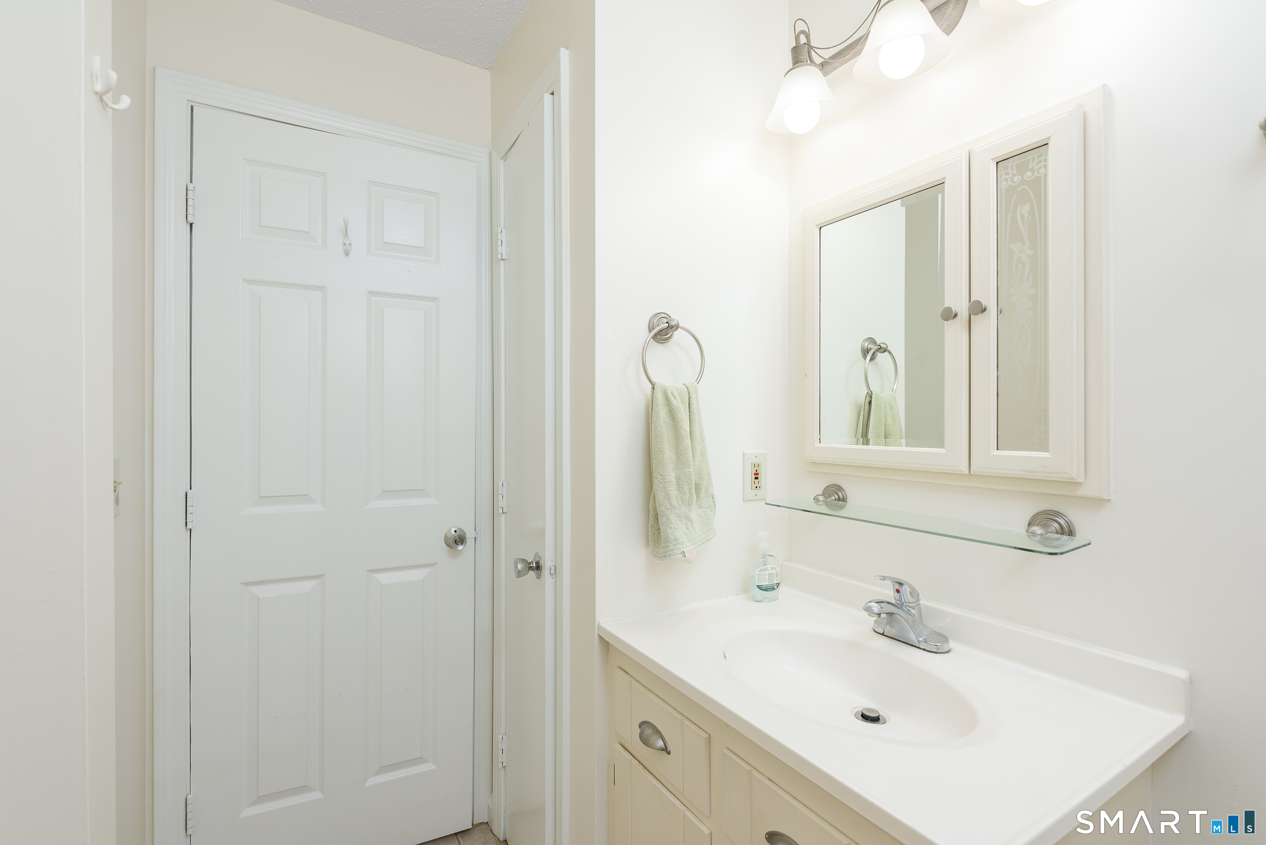 298 Metcalf Road Tolland CT 06084