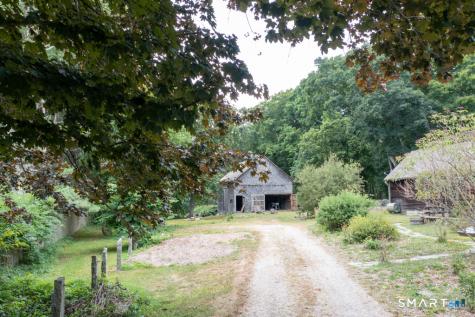 131 Cow Hill Road Clinton CT 06413