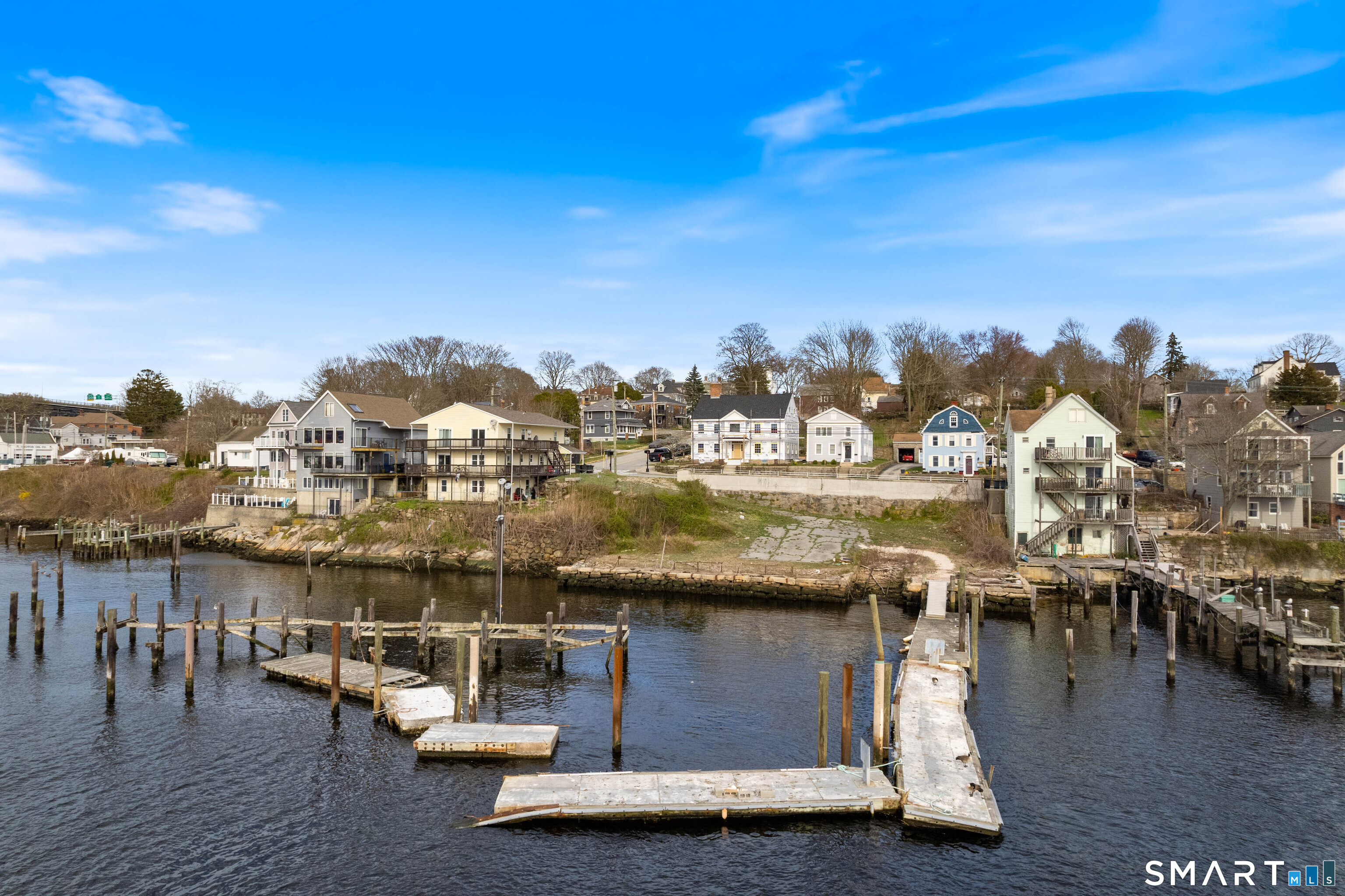 108 Thames Street Groton CT 06340