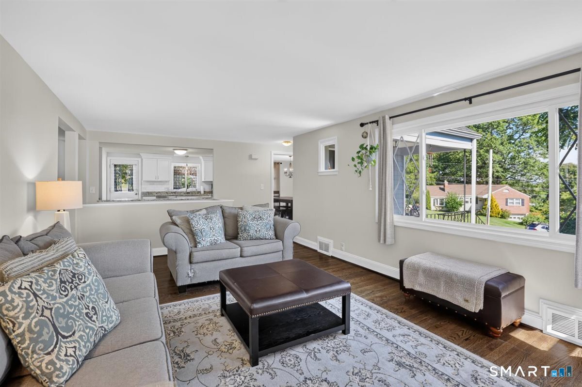 14 Gracewell Road Wethersfield CT 06109