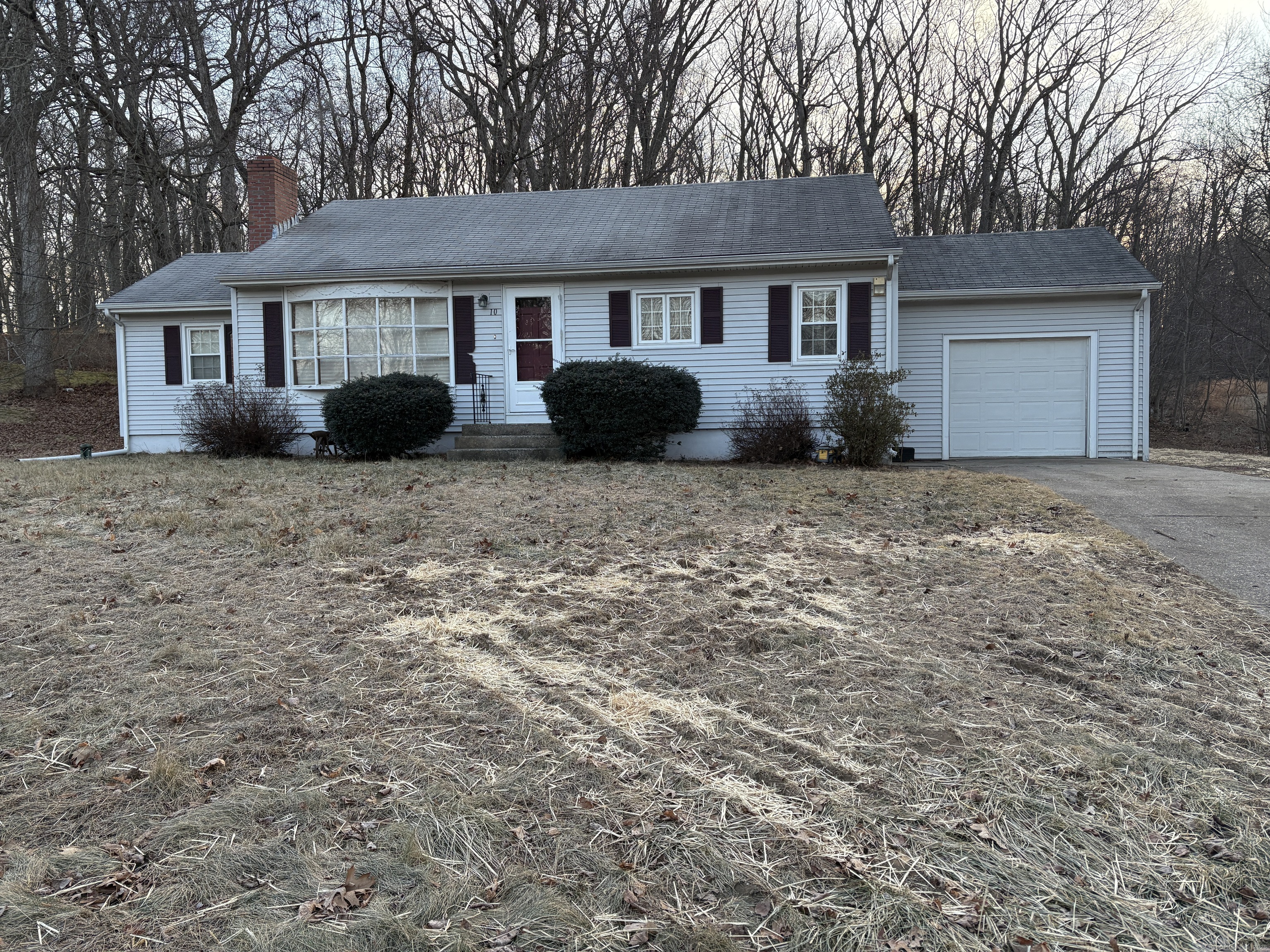 10 Hillside Drive Lebanon CT 06249