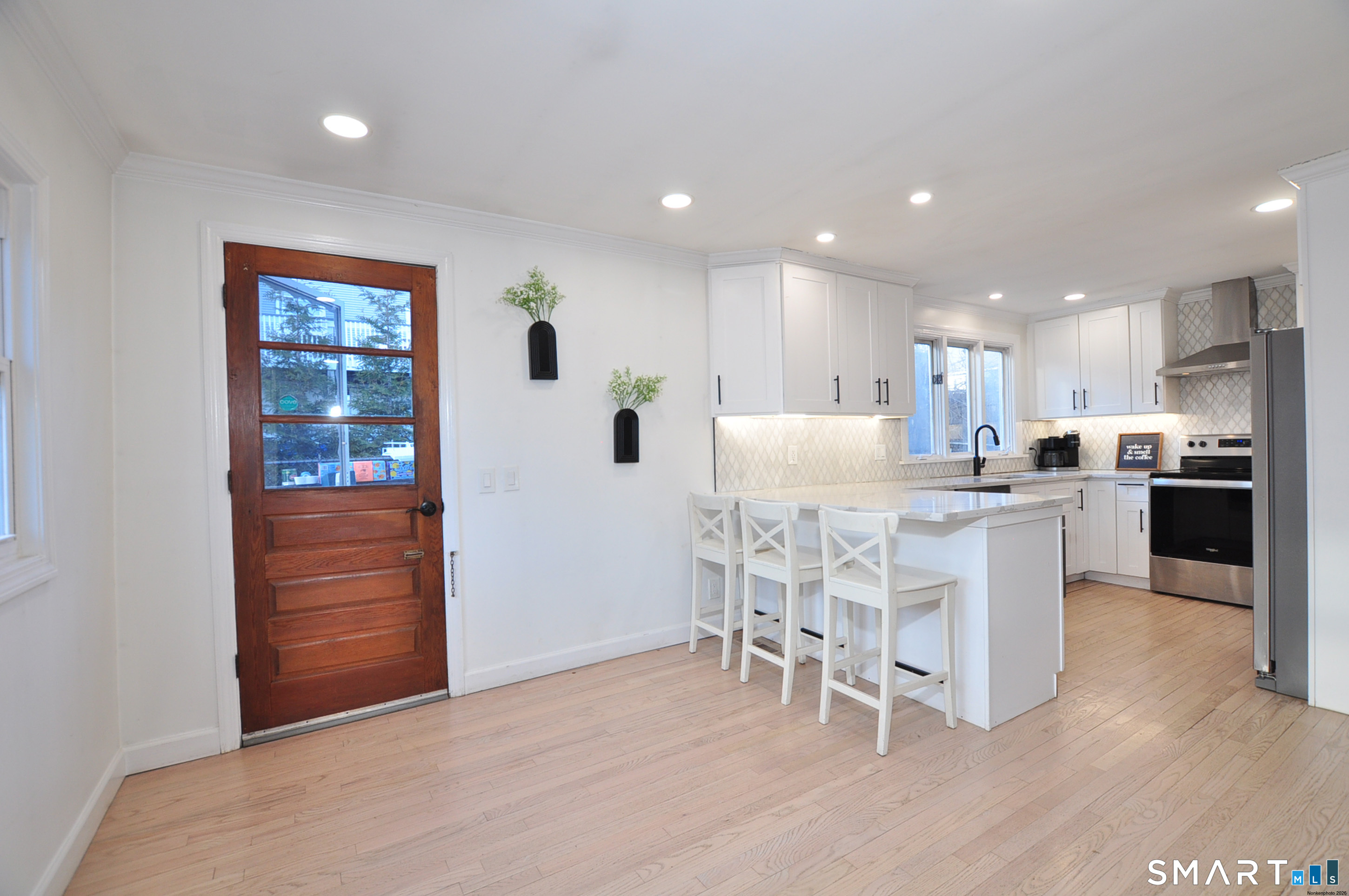 207 Hillcrest Road Bridgeport CT 06606