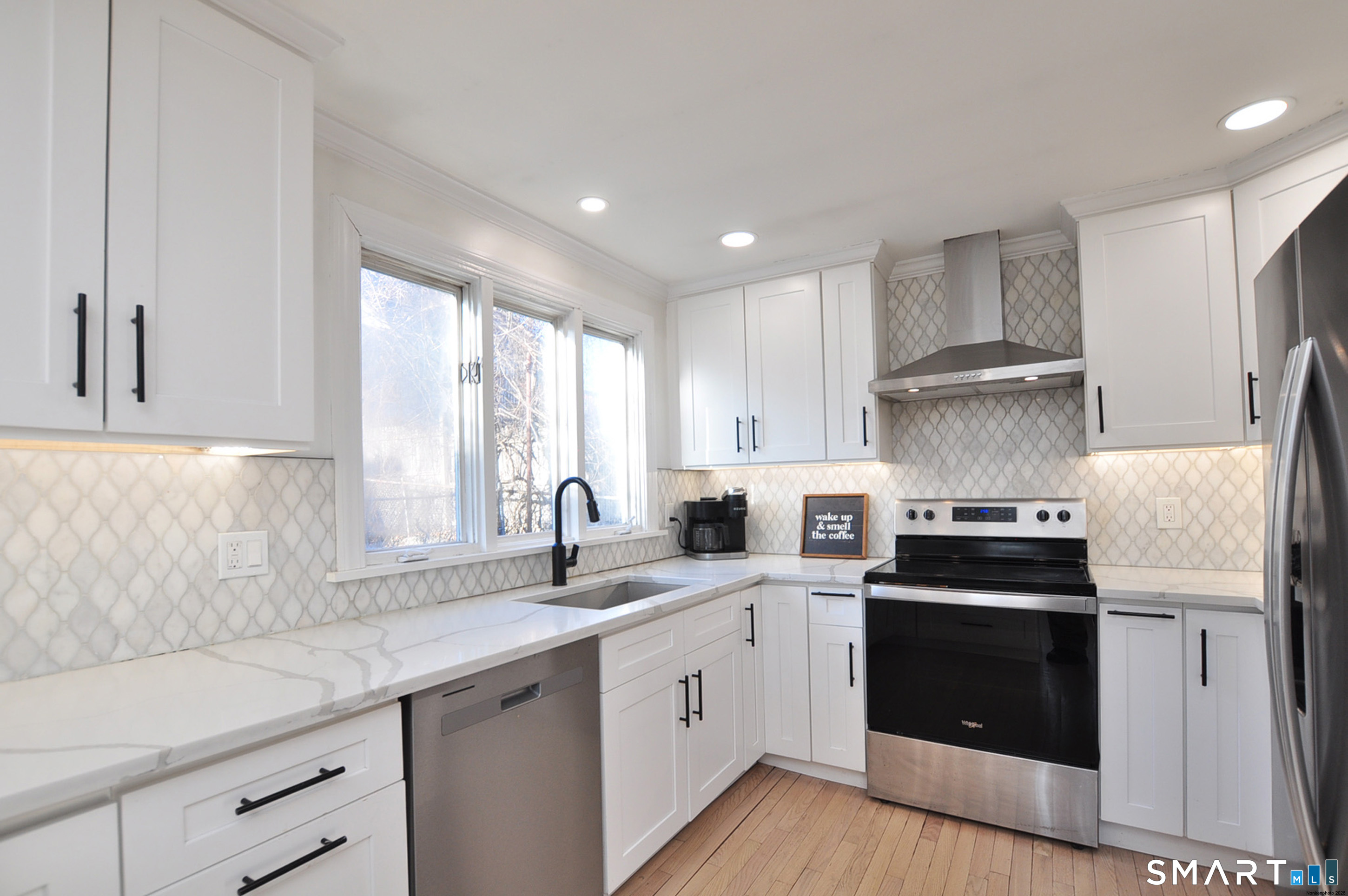 207 Hillcrest Road Bridgeport CT 06606