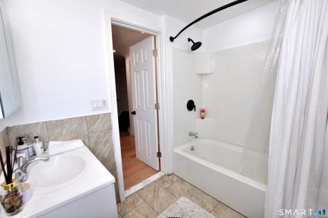 207 Hillcrest Road Bridgeport CT 06606