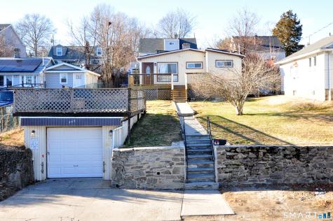 207 Hillcrest Road Bridgeport CT 06606