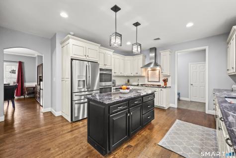 28 Hidden Oaks Drive Avon CT 06001
